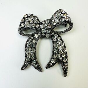 Crystal Bow brooch pin NEW gunmetal base clear crystals